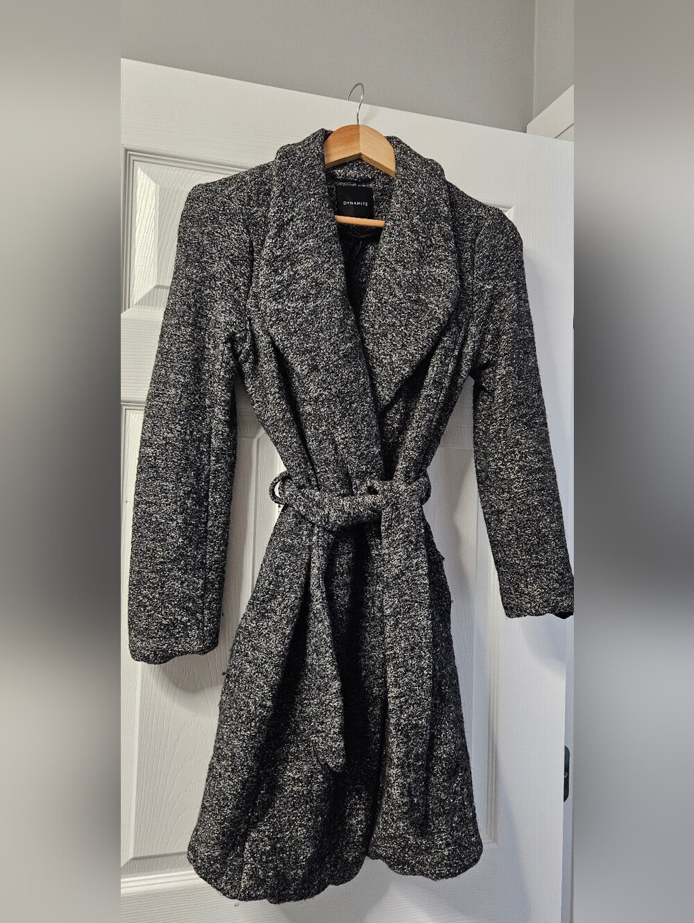 Dynamite Black & White Textured Knit Wrap Coat